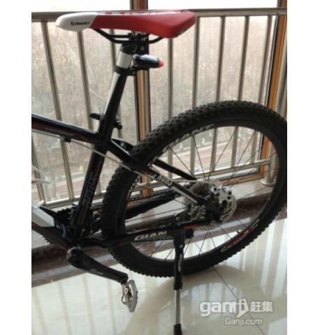 优惠出售刚买回来几个月九成新的捷安特山地自行车 